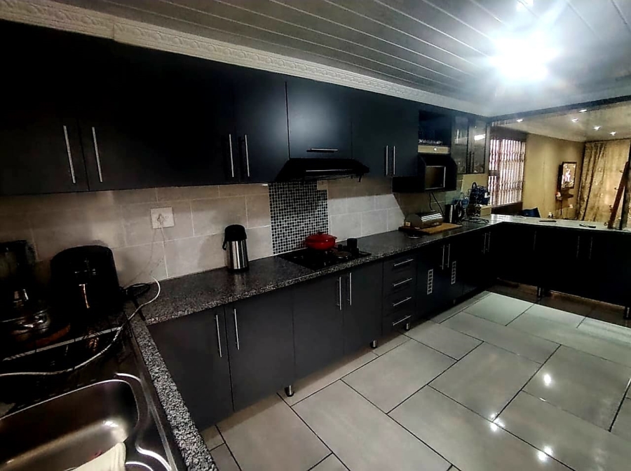 3 Bedroom Property for Sale in Mdantsane Nu 17 Eastern Cape
